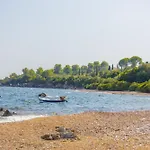 Elpida's Sea View * Petalídi