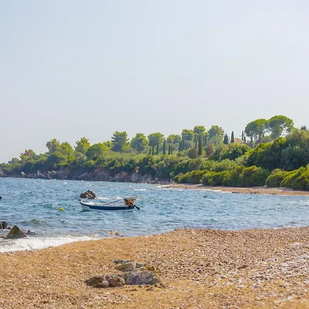 Elpida's Sea View * Petalidi
