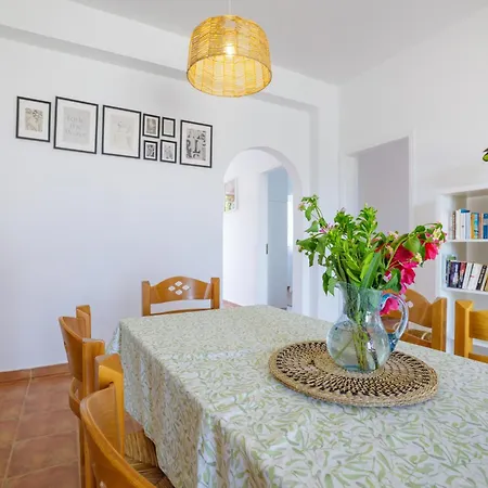 Elpida's Sea View דירה