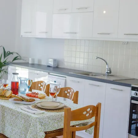 דירה Elpida's Sea View *